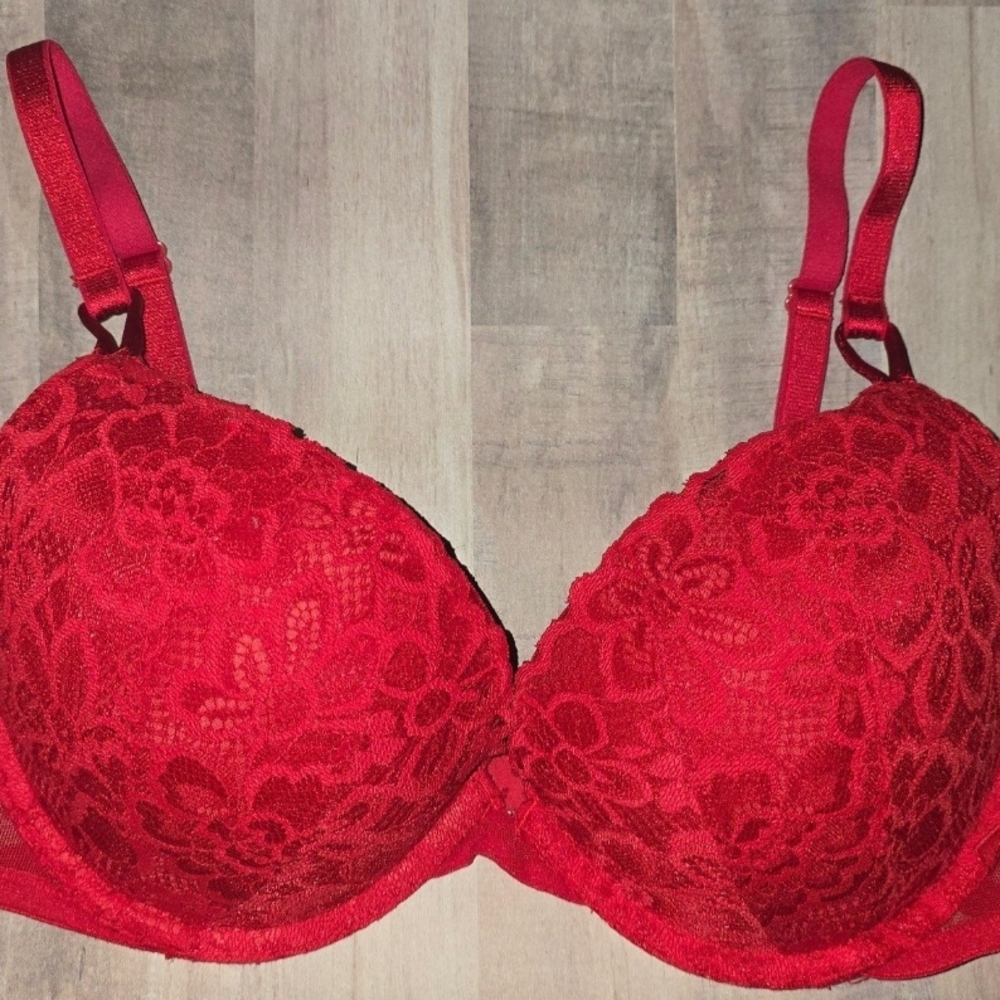 Elegant Red Lace Bra